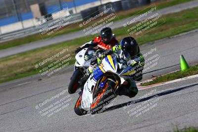 media/Jan-21-2023-Fastrack Riders (Sat) [[fcf3f88a30]]/Level 2/Session 4 Turn 6-Mountian Shot/